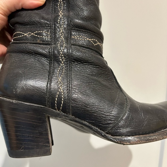 Cowboy boots - Picture 2 of 3